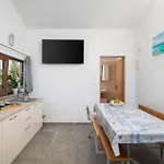 Three-bedroom In Divsici