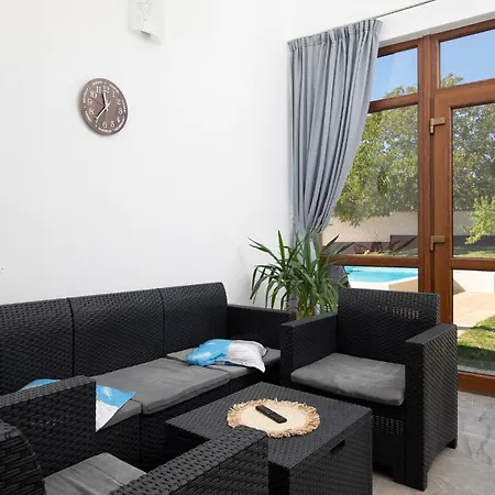 Three-bedroom In Divsici Сasa de vacaciones Marčana